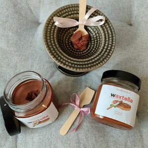 Scoopable wax melts Waxtella