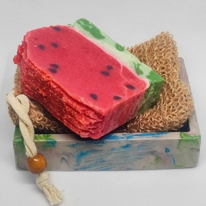 Σετ σαπουνοθήκη με σαπούνι watermelon και δώρο ένα σφουγγάρι θήκη από λούφα. - 2