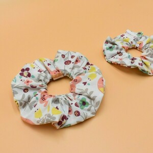 Σετ scrunchies μαμά και κόρη - 5 σχέδια - ύφασμα, λαστιχάκια μαλλιών, δώρο μαμά κόρη - 5