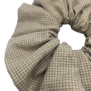 Υφασμάτινο λαστιχάκι scrunchie καρό μπεζ - ύφασμα, κορίτσι, για τα μαλλιά, λαστιχάκια μαλλιών - 2