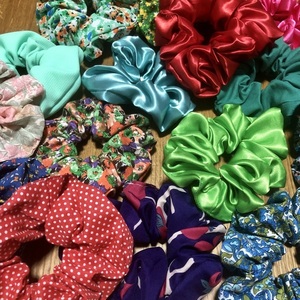 Scrunchie Mystery Bag 2. - ύφασμα, λαστιχάκια μαλλιών - 2