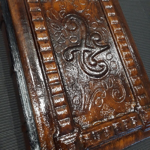 2 Δερμάτινο σημειωματάριο σε διαστάσεις 17x25cm .Το εσωτερικό αποτελείται από λευκό χαρτί [100g].Έχει 300 σελίδες οι οποίες είναι κενές - είδη γάμου, τετράδια & σημειωματάρια, ειδη δώρων