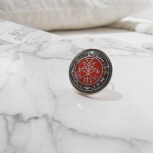 Αυξομειούμενο δαχτυλίδι με γυαλί Adjustable cabochon ring Sigil of Lilith - γυαλί, γεωμετρικά σχέδια, μεγάλα, αυξομειούμενα, δώρα για γυναίκες