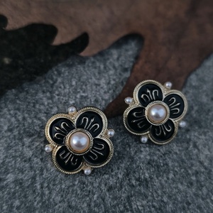 Vintage retro earings / vintage σκουλαρίκια χειροποίητα με μαύρο άσπρο και χρυσό - ασήμι, ορείχαλκος, καρφωτά, boho, νυφικά