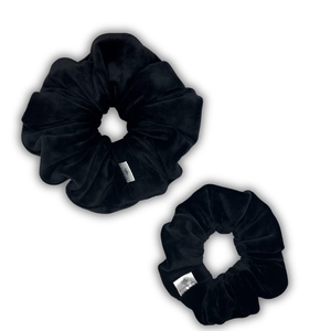 Black velvet XL scrunchie - ύφασμα, βελούδο, για τα μαλλιά, λαστιχάκια μαλλιών - 4