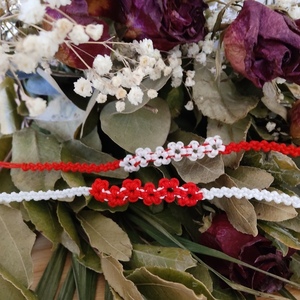 Βραχιόλι Μαρτάκι Μακραμέ με Λευκά Λουλούδια - μακραμέ, κορδόνια, λουλούδι, χεριού, αυξομειούμενα - 3
