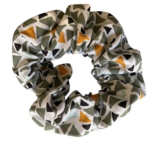 scrunchie-triangle - ύφασμα, λαστιχάκια μαλλιών - 2