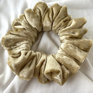 Χειροποίητο Scrunchie Μπεζ Βελούδο - μαλλί, λαστιχάκια μαλλιών