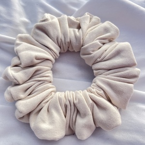 Χειροποίητο Scrunchie Μπεζ - μαλλί, λαστιχάκια μαλλιών
