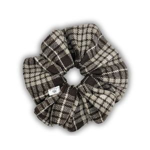 Brown plaid XL scrunchie - ύφασμα, για τα μαλλιά, λαστιχάκια μαλλιών