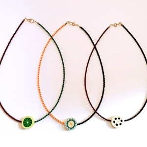 κοντό κολιέ με φρούτο πολύχρωμες seed beads και ατσάλινο κούμπωμα - επιχρυσωμένα, κοντά, ατσάλι, layering, seed beads - 5