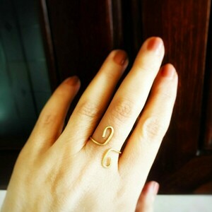 "Curved Ring" Χειροποίητο δαχτυλίδι από ορείχαλκο - ορείχαλκος, γεωμετρικά σχέδια, αυξομειούμενα - 3