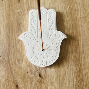 Hamsa Hand Incense Holder: Δάκρυ ή Ήλιος - ρητίνη, minimal, πιατάκια & δίσκοι - 4