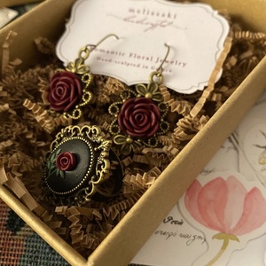 Dark Rose | Χειροποίητο Vintage Δαχτυλίδι με Κόκκινο Τριαντάφυλλο (Πολυμερικός Πηλός, Μπρούντζος, Αυξομειούμενο) - vintage, τριαντάφυλλο, μπρούντζος, αυξομειούμενα, πολυμερικό πηλό - 4
