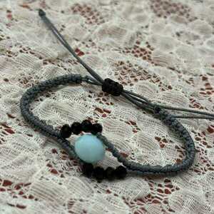 Macrame Βραχιόλι (Γκρι με χάντρες) - νήμα, μακραμέ, boho, χεριού