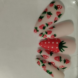 Press on Nails Strawberry - 3