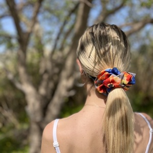 Poppy regular scrunchie - ύφασμα, φλοράλ, για τα μαλλιά, λαστιχάκια μαλλιών - 3