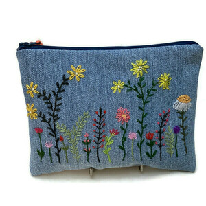 Clutch bag denim με χειροποίητο φλοραλ κέντημα - ύφασμα, clutch, φλοράλ, χειρός, μικρές - 2