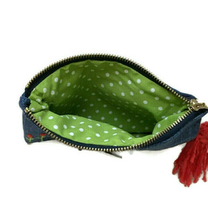 Clutch bag denim με χειροποίητο φλοραλ κέντημα - ύφασμα, clutch, φλοράλ, χειρός, μικρές - 4