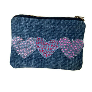 Denim clutch απο repurposed denim χειροποιητο και απλικε στο χέρι - ύφασμα, clutch, χειρός, πάνινες τσάντες, μικρές