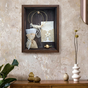 ΤABLO Στεφανοθήκη ¨RUSTIC LOVE" ξύλινη Καρυδί 35χ45 επιτοίχια, ΄κάθετη και οριζόντια με οδηγίες αποξήρανσης - 2