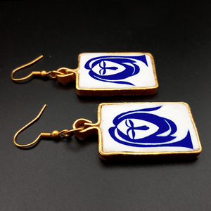 Σκουλαρίκια 6,3x2,2cm με αφαιρετική μπλε γυναικεία μορφή σε λευκό φόντο.Υποαλλεργικό κόσμημα απο ατσάλι και πορσελανη. - εντυπωσιακό, minimal, ατσάλι - 3