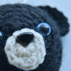 amigurumi μπρελοκ - αρκουδάκι μαύρο - νήμα, αρκουδάκι, βαμβακερό νήμα, amigurumi, μπρελοκ κλειδιών - 4
