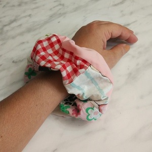 Scrunchy patchwork με ροζ φάσα - ύφασμα, δώρα για γυναίκες, λαστιχάκια μαλλιών - 5