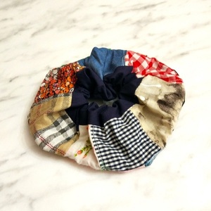 Scrunchy patchwork με φάσα μπλε - ύφασμα, δώρα για γυναίκες, λαστιχάκια μαλλιών - 2