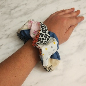 Scrunchy patchwork με φάσα μπλε-ραφ - ύφασμα, δώρα για γυναίκες, λαστιχάκια μαλλιών - 4