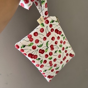Cherry hand bags - ύφασμα, clutch, all day, χειρός