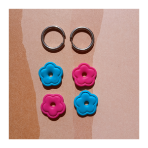 Pink and blue earrings - πηλός, λουλούδι, ατσάλι, μεγάλα, φθηνά