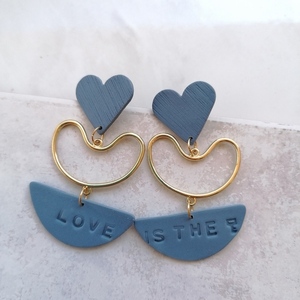 Noa/ Denim blue σκουλαρίκια με μήνυμα "Love is the key" - μοντέρνο, καρδιά, πηλός, μακριά - 4