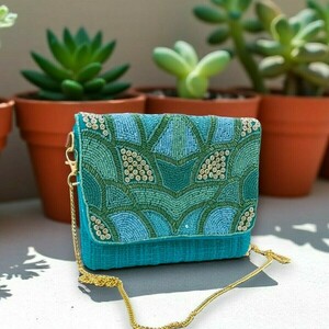 "Thalassa" Clutch Τσαντάκι σε Γαλάζιο με Χάντρες & Χρυσή Αλυσίδα - ύφασμα, clutch, ώμου, χειρός, μικρές - 2