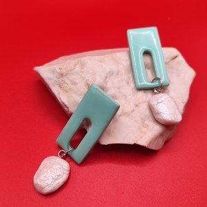 Classy Geometry in Mint - Σκουλαρίκια χειροποίητα κρεμαστά γεωμετρικά με τύπου μπαρόκ μαργαριτάρι (πολυμερικός πηλός) - ρητίνη, πηλός, μακριά, ατσάλι, πέρλες - 3
