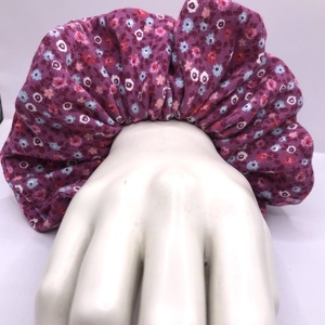Υφασμάτινο λαστιχάκι scrunchie little flowers - ύφασμα, κορίτσι, για τα μαλλιά, λαστιχάκια μαλλιών - 4