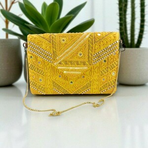 “Helios” Κεντητό Clutch Τσαντάκι Κίτρινο με Χρυσή Αλυσίδα - ύφασμα, clutch, ώμου, χάντρες, χειρός - 4